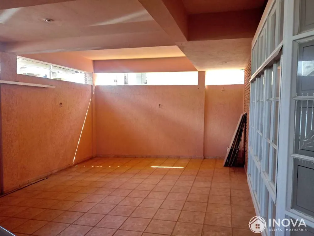 Sobrado, 3 quartos, 213 m² - Foto 1