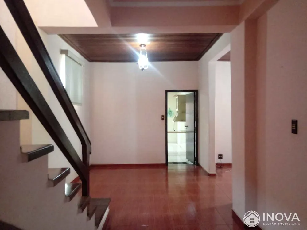 Sobrado, 3 quartos, 213 m² - Foto 3