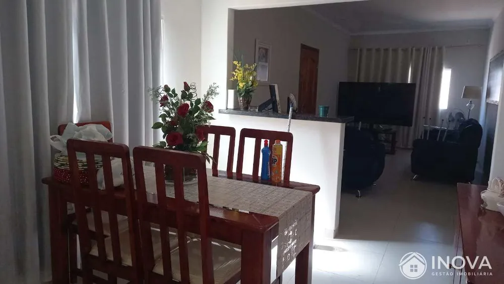 Casa, 2 quartos, 240 m² - Foto 15
