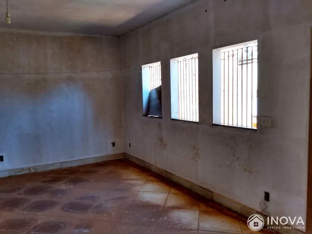 Casa, 2 quartos, 326 m² - Foto 3