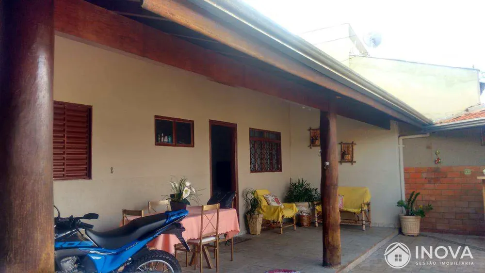 Casa, 2 quartos, 197 m² - Foto 1
