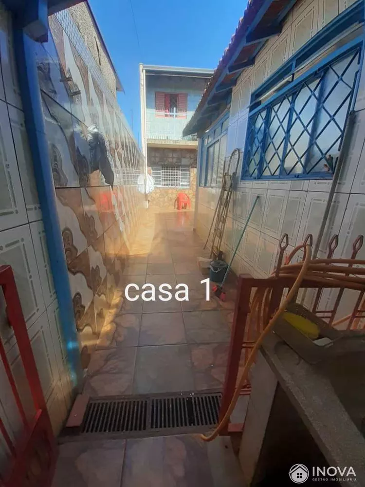 Casa à venda com 4 quartos, 172m² - Foto 2