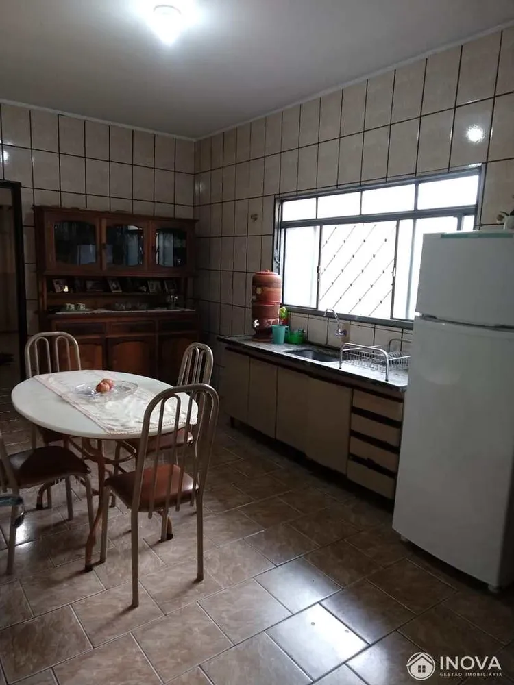 Casa, 3 quartos, 226 m² - Foto 10