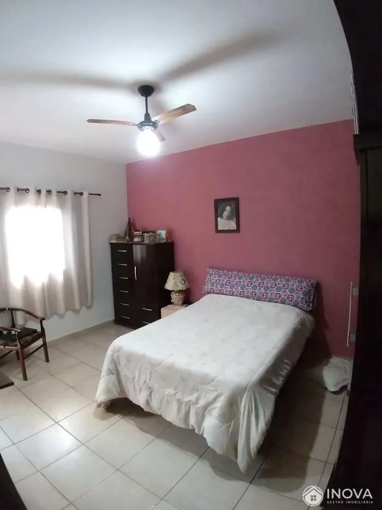 Casa, 3 quartos, 226 m² - Foto 10