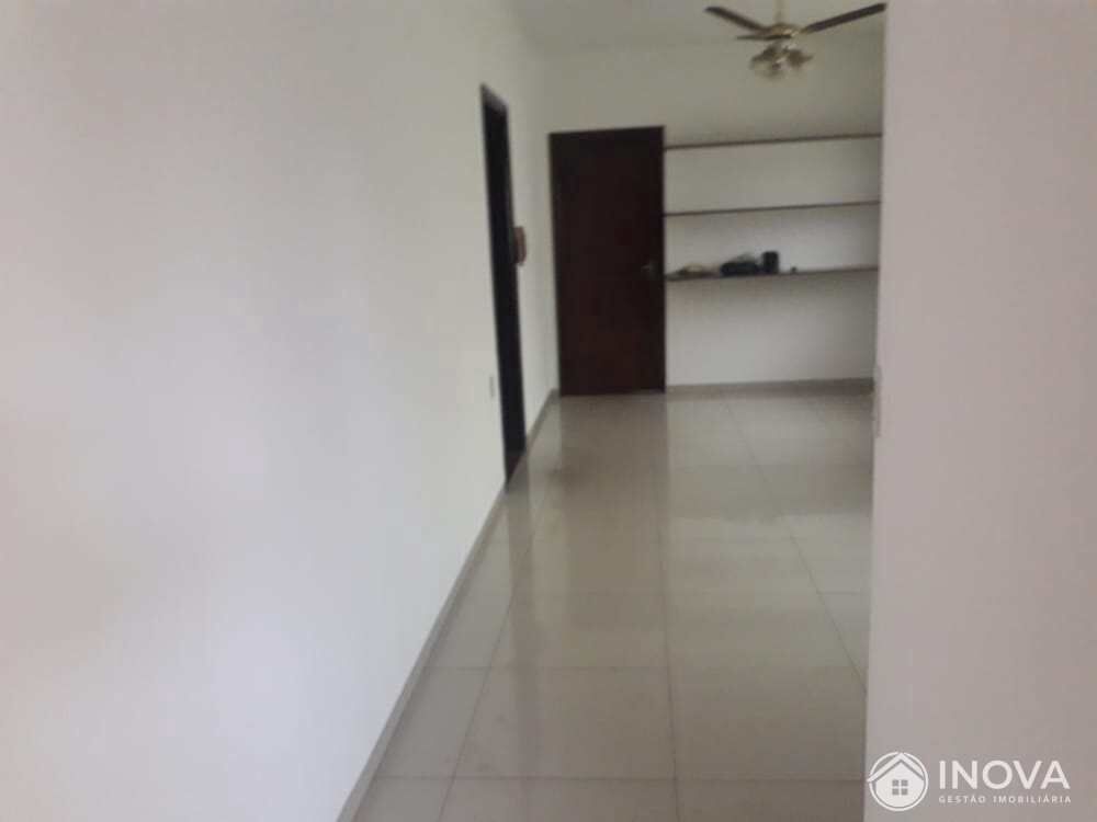 Casa, 3 quartos, 177 m² - Foto 2