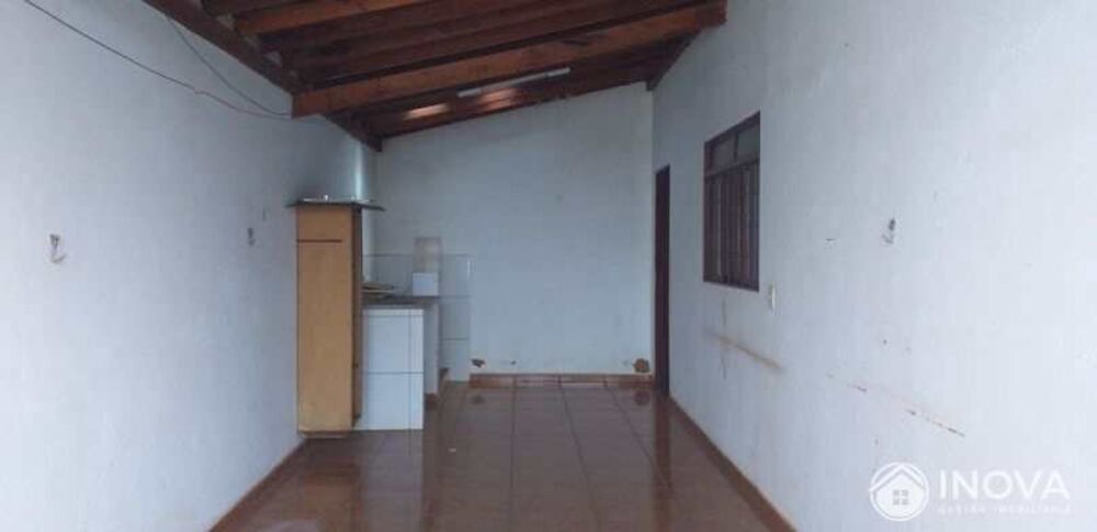 Casa, 2 quartos, 247 m² - Foto 2