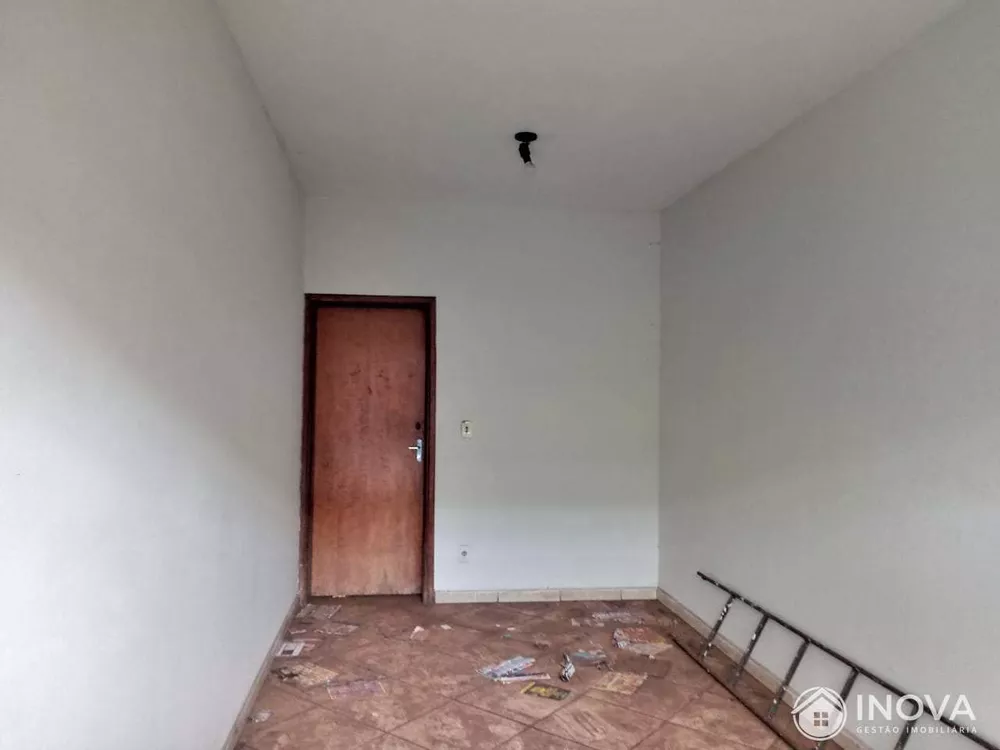 Apartamento para alugar com 2 quartos, 160m² - Foto 2