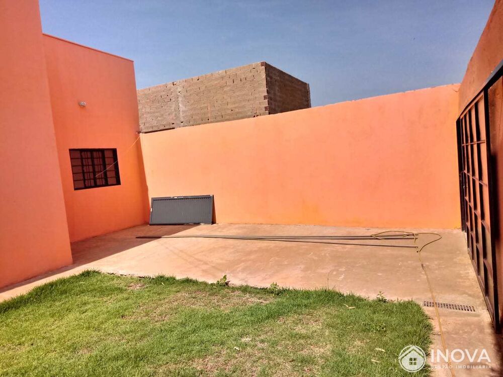 Casa, 3 quartos, 92 m² - Foto 1