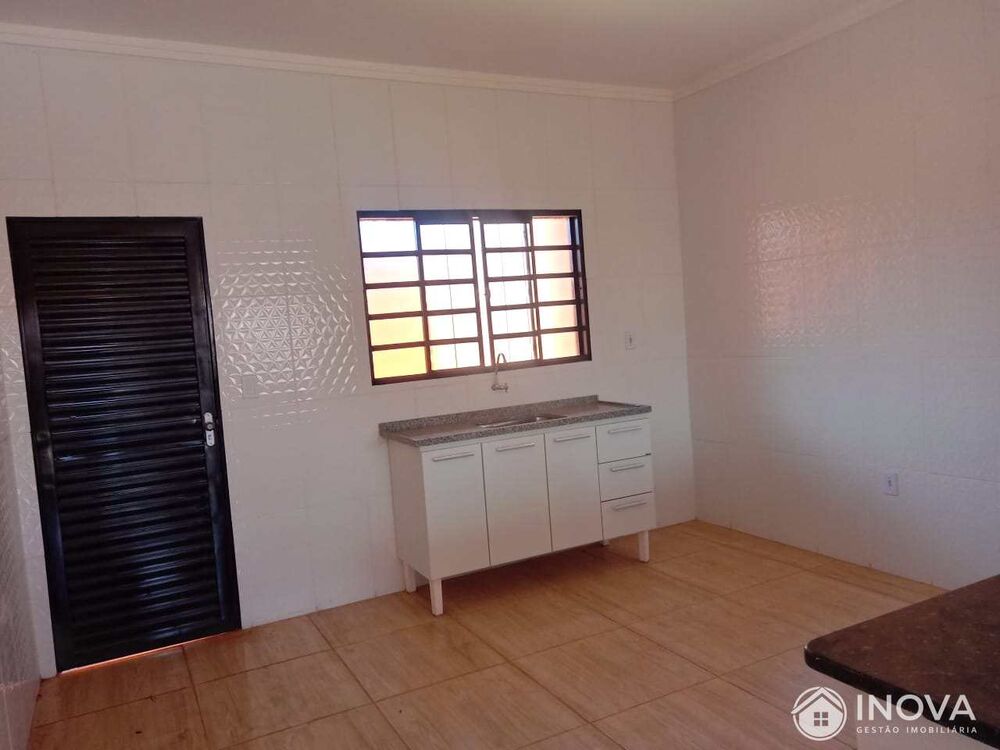 Casa, 3 quartos, 92 m² - Foto 2