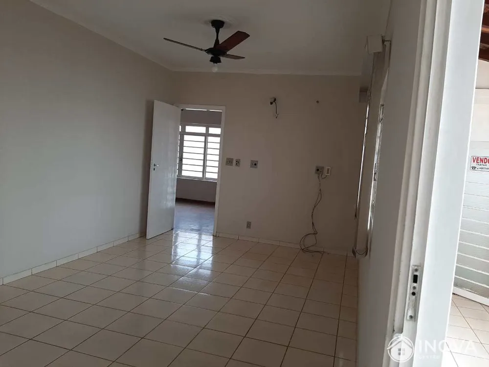 Casa, 3 quartos, 200 m² - Foto 4