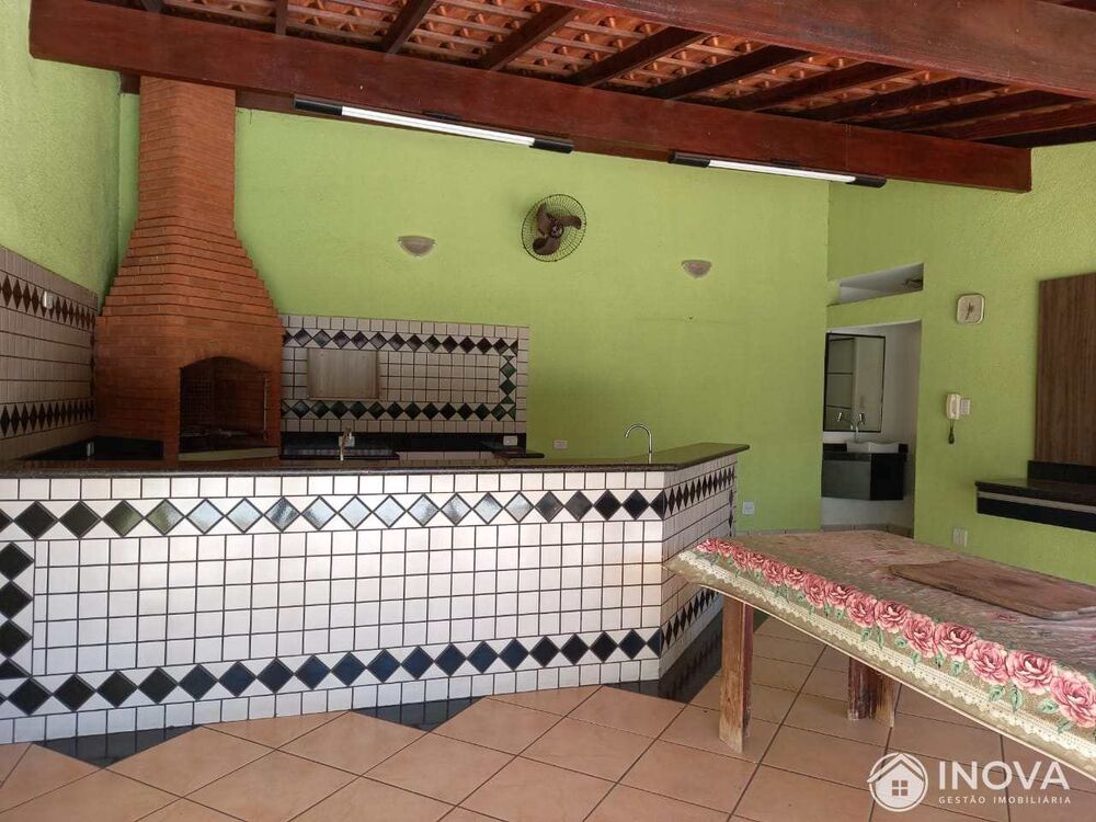 Casa, 1 quarto, 305 m² - Foto 4