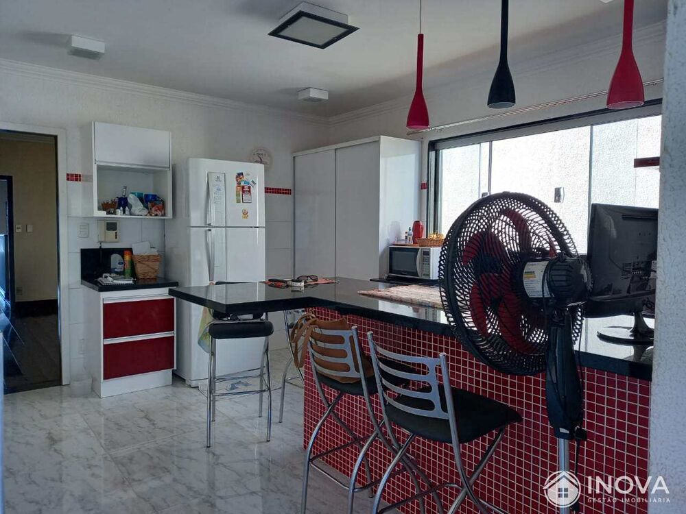 Casa, 1 quarto, 305 m² - Foto 8