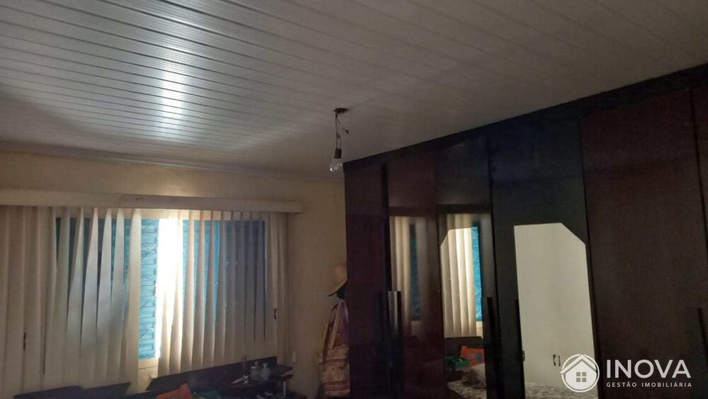 Casa à venda com 3 quartos, 132m² - Foto 3