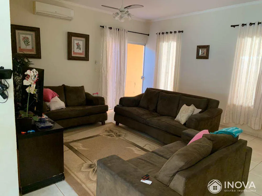 Casa, 2 quartos, 208 m² - Foto 2