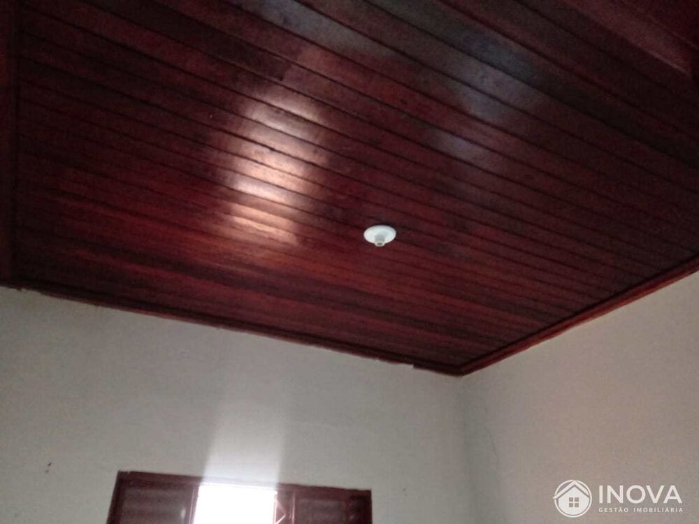 Casa à venda e aluguel com 3 quartos, 94m² - Foto 4