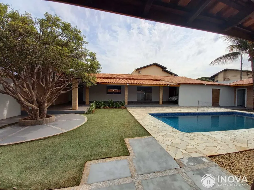 Casa, 2 quartos, 350 m² - Foto 1