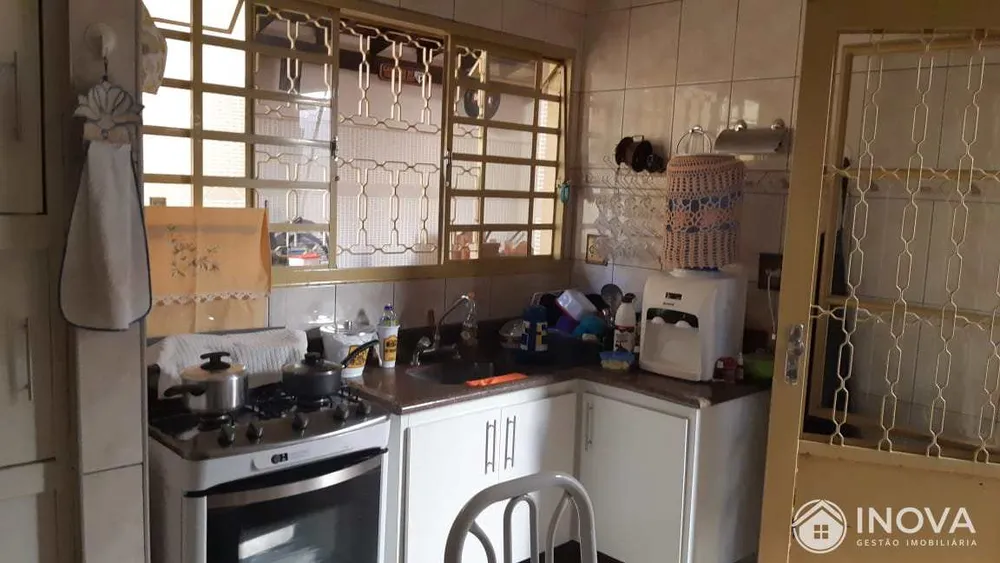 Casa, 2 quartos, 185 m² - Foto 13