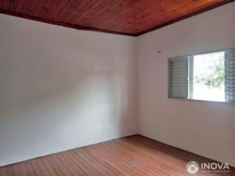 Casa à venda com 2 quartos, 87m² - Foto 2