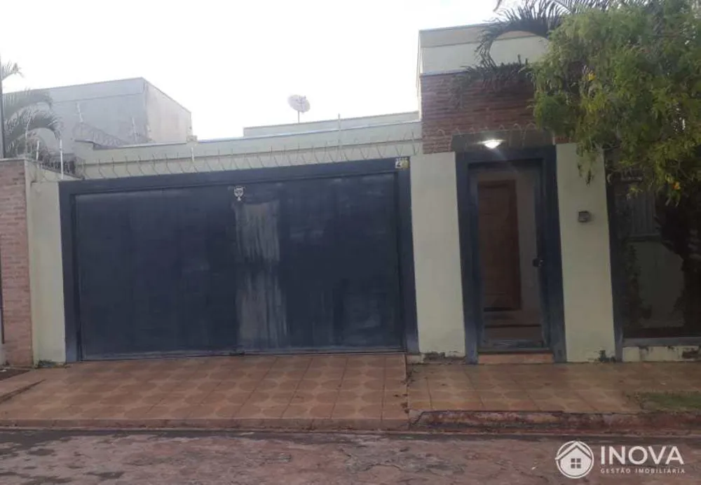 Casa, 1 quarto, 197 m² - Foto 1