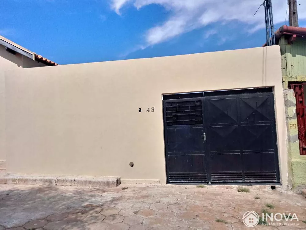 Casa à venda com 3 quartos, 140m² - Foto 1