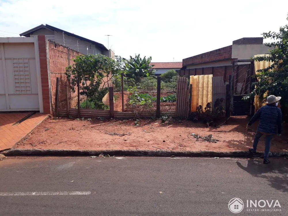 Terreno, 300 m² - Foto 1