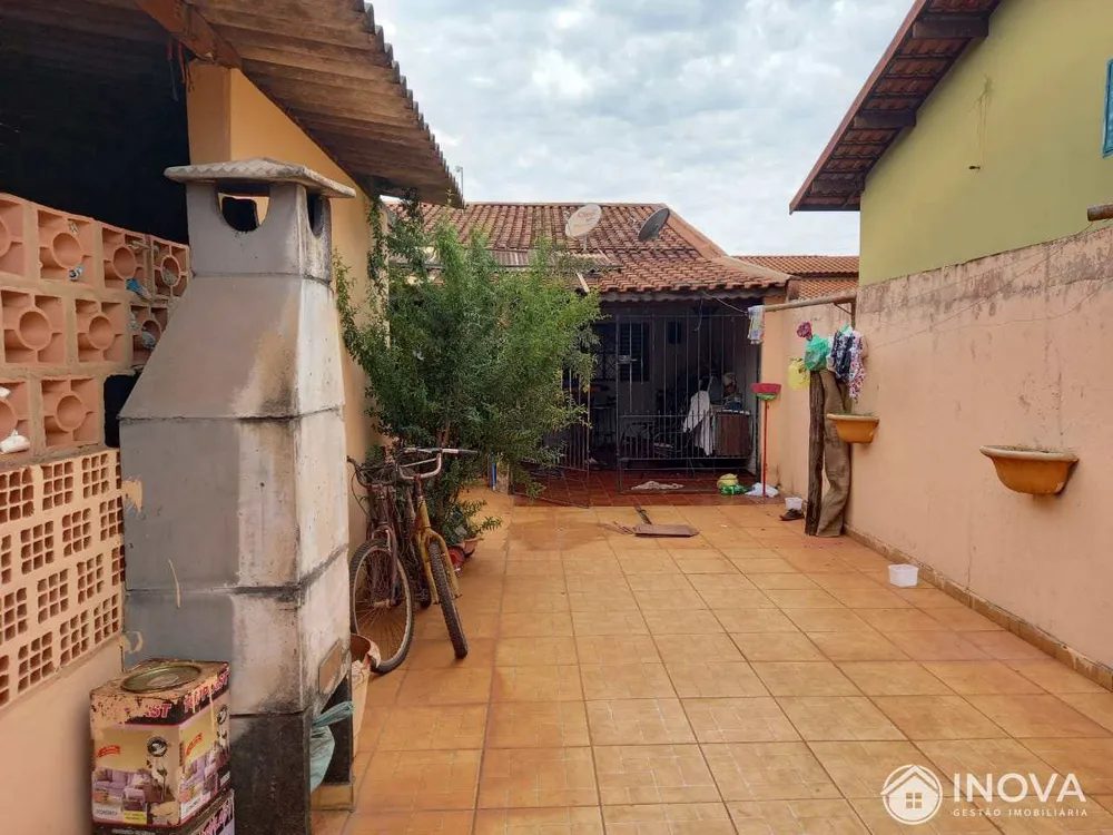 Casa, 5 quartos, 169 m² - Foto 2