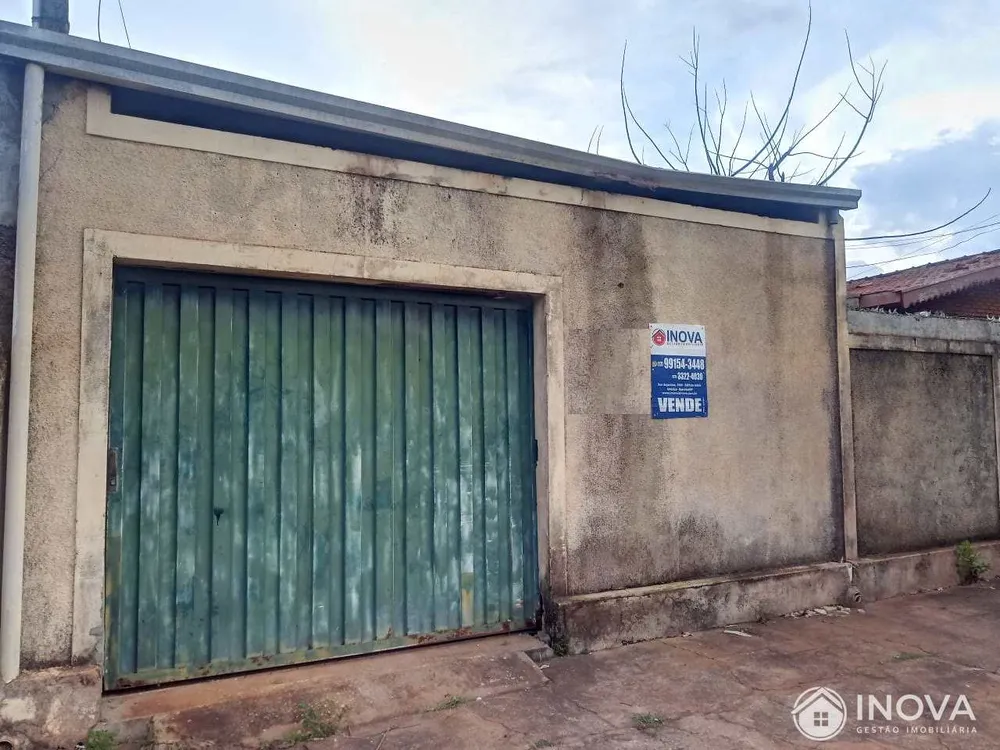 Casa, 4 quartos, 185 m² - Foto 1