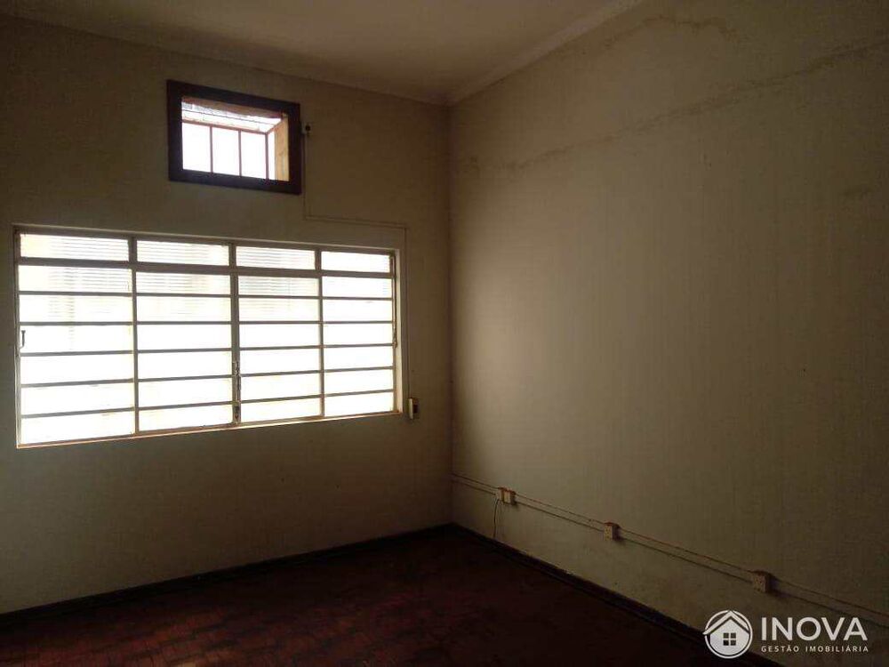 Casa, 1 quarto, 172 m² - Foto 1