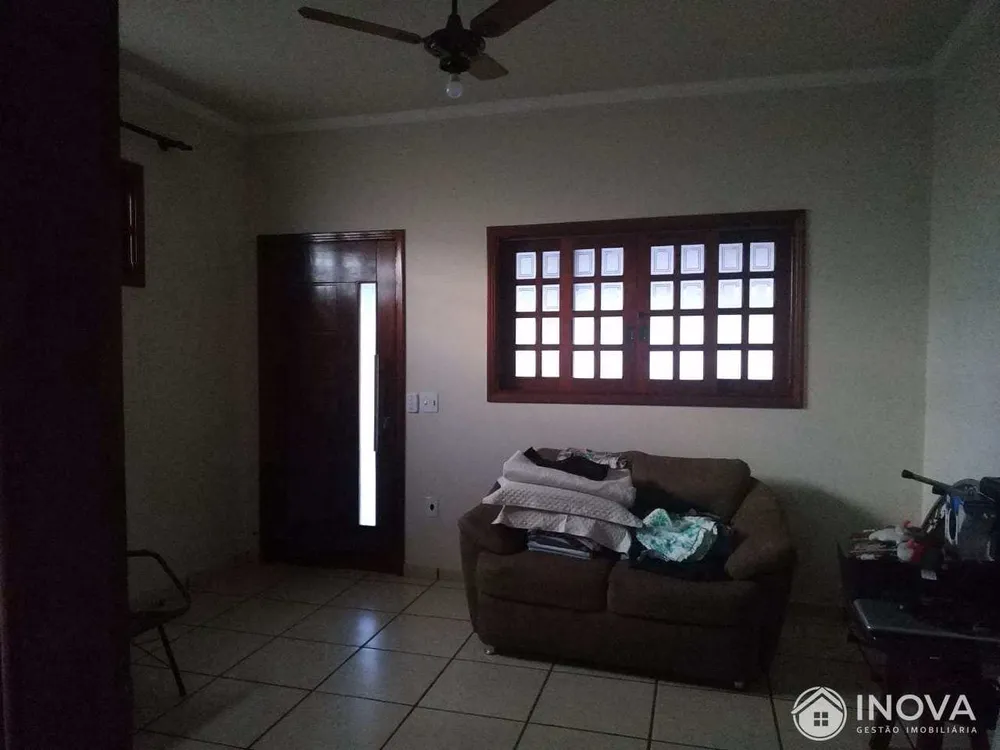 Casa, 4 quartos, 200 m² - Foto 3