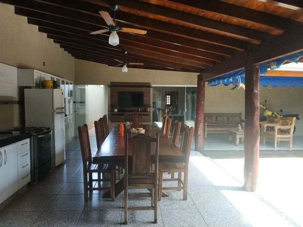Casa, 4 quartos, 200 m² - Foto 3