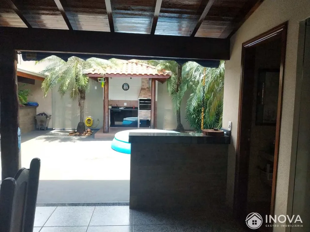 Casa, 4 quartos, 200 m² - Foto 2
