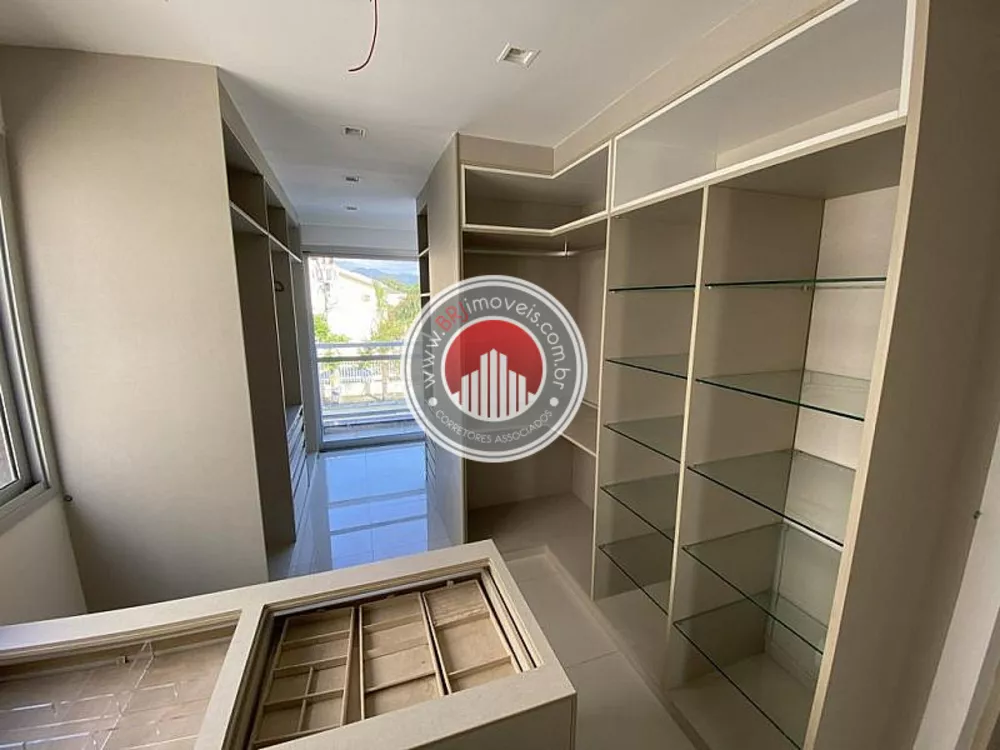 Casa, 3 quartos, 268 m² - Foto 36