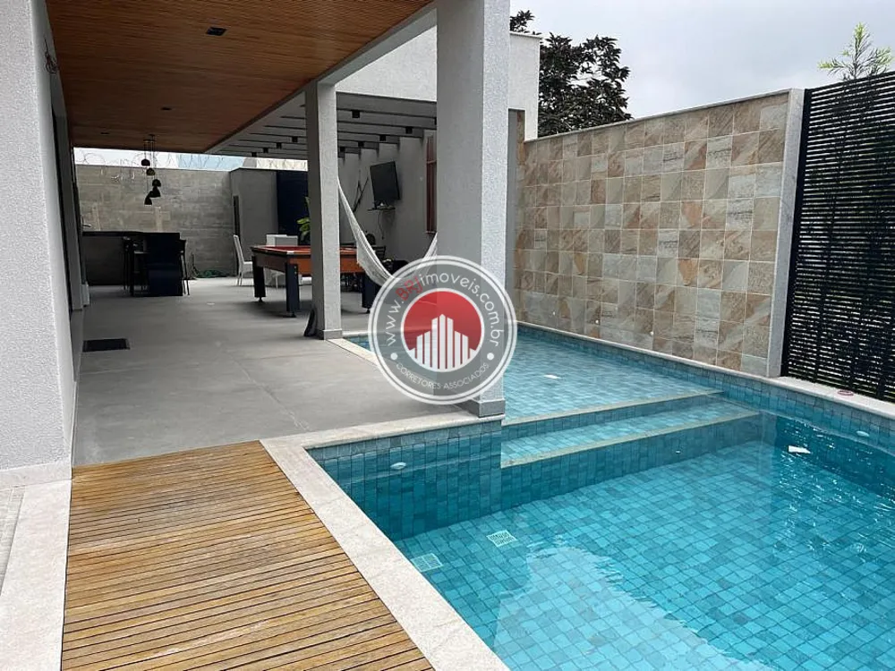 Casa, 5 quartos, 165 m² - Foto 3