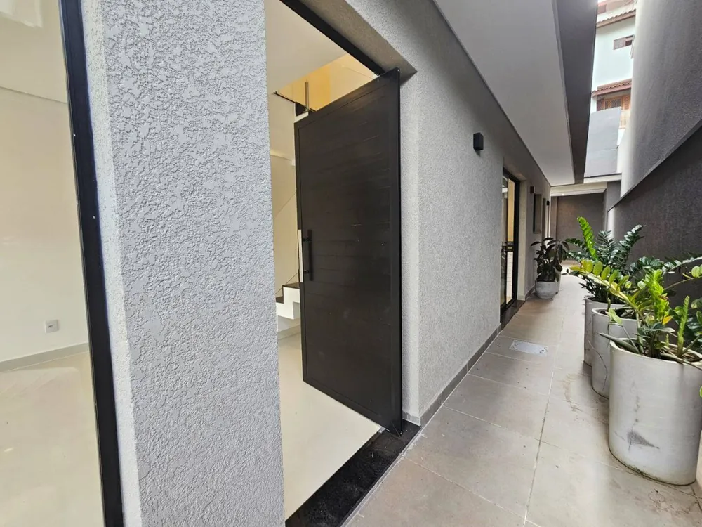Casa, 3 quartos, 147 m² - Foto 1