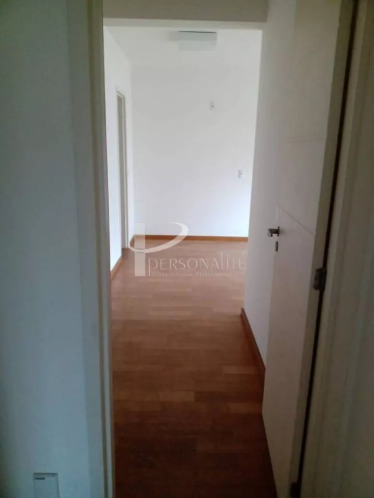 Apartamento à venda com 4 quartos, 180m² - Foto 3