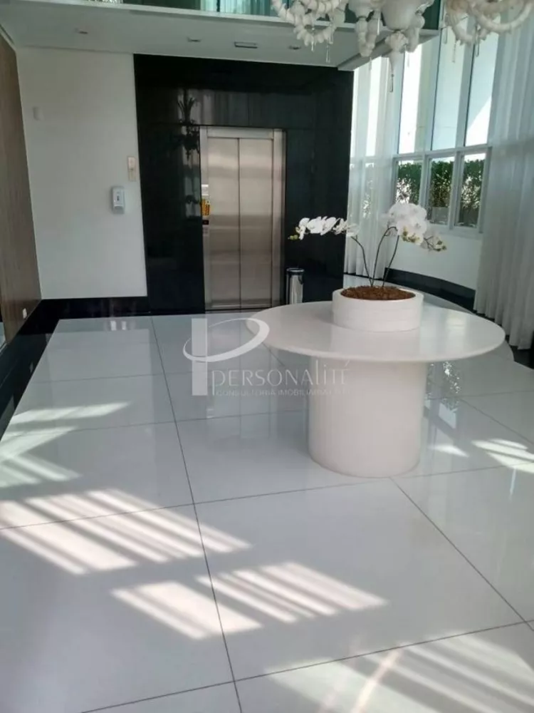 Apartamento à venda com 4 quartos, 180m² - Foto 12