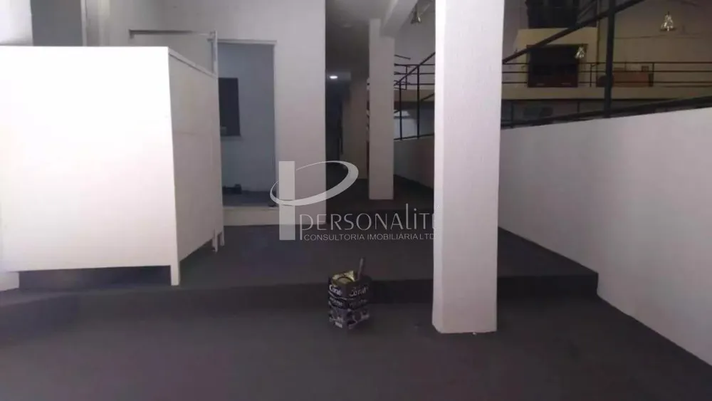 Loja-Salão, 650 m² - Foto 1