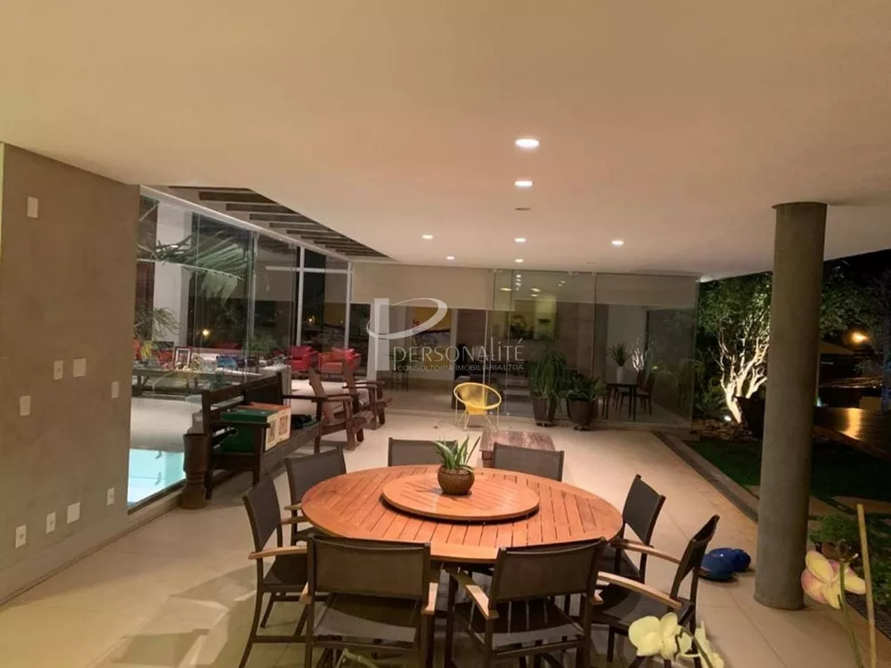 Sobrado à venda com 4 quartos, 600m² - Foto 2