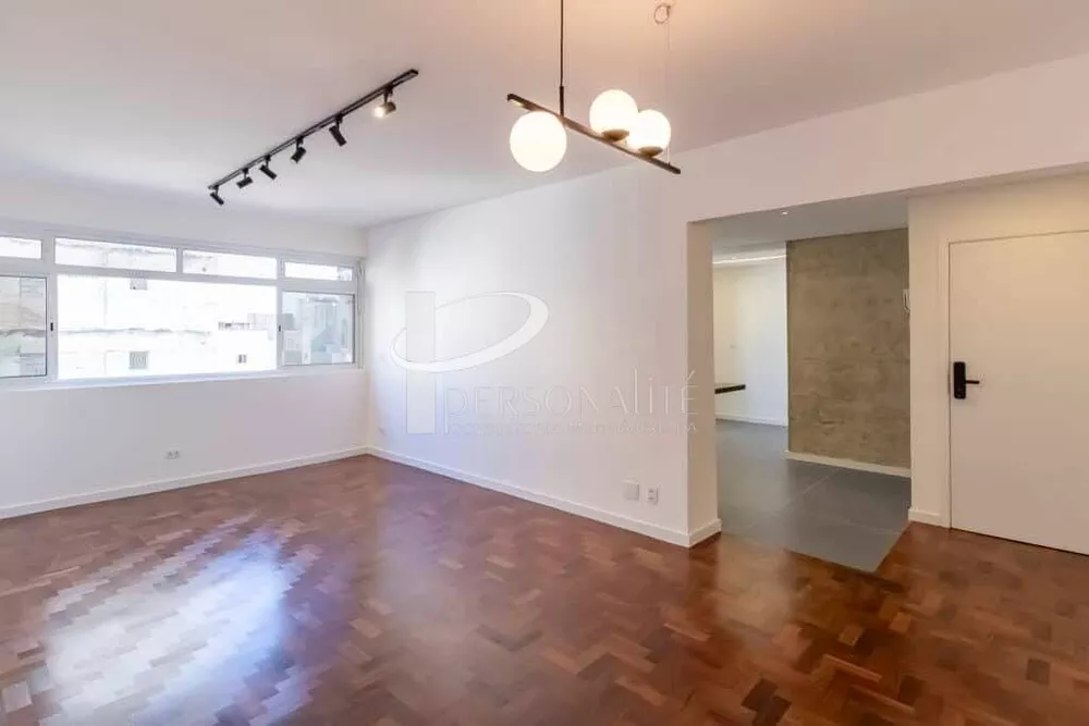 Apartamento à venda com 2 quartos, 100m² - Foto 1