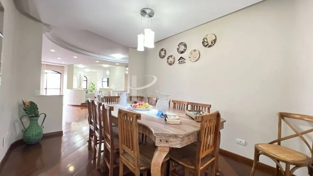 Apartamento, 3 quartos, 200 m² - Foto 1