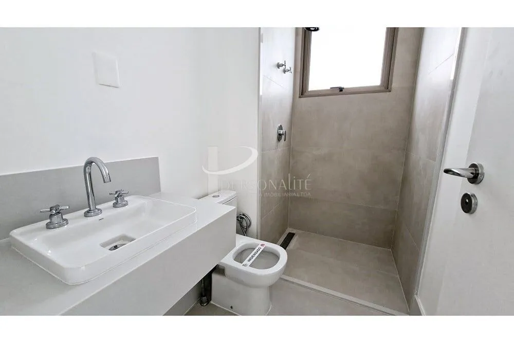 Apartamento, 3 quartos, 189 m² - Foto 2