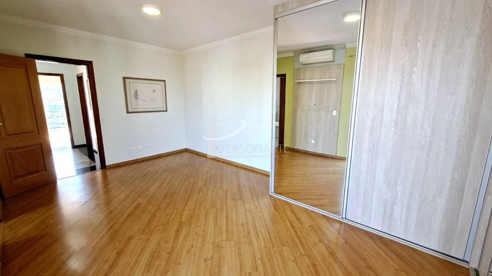 Sobrado, 3 quartos, 223 m² - Foto 1
