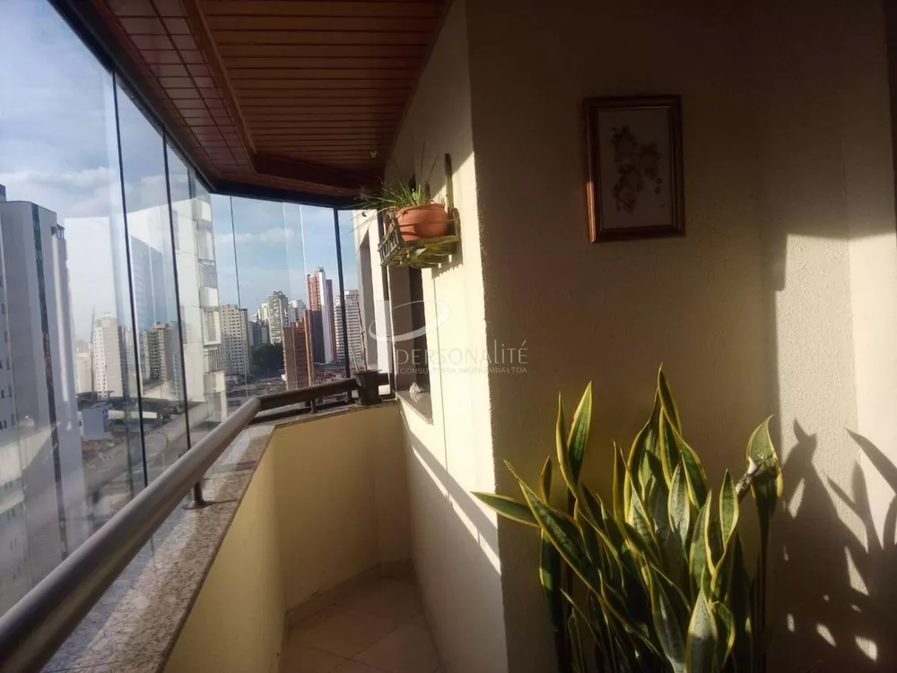 Apartamento para alugar com 3 quartos, 87m² - Foto 2