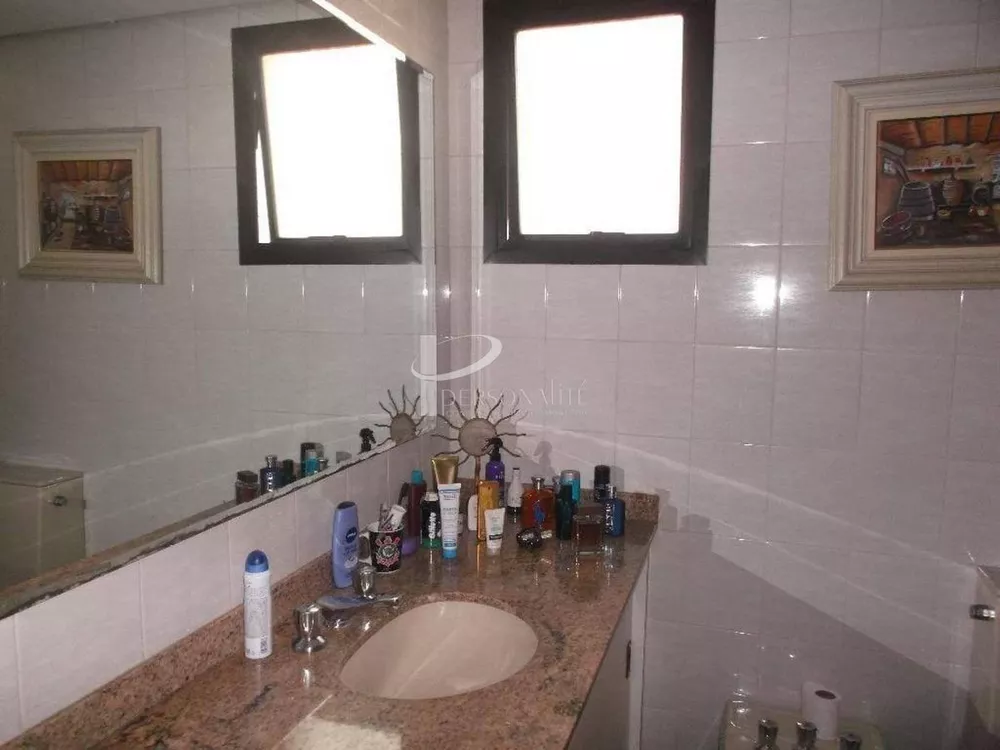 Apartamento à venda com 3 quartos, 220m² - Foto 3