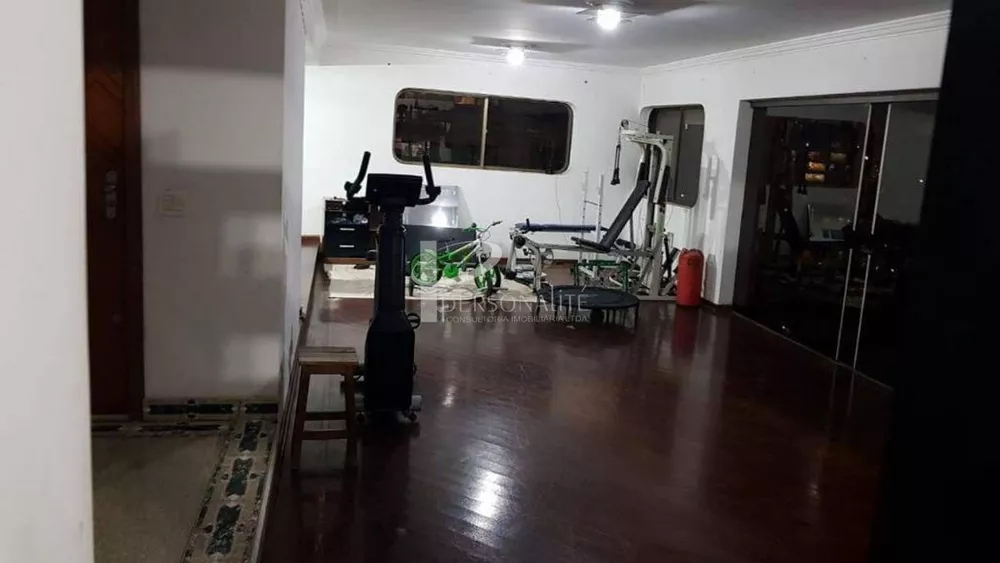 Apartamento para alugar com 5 quartos, 330m² - Foto 9