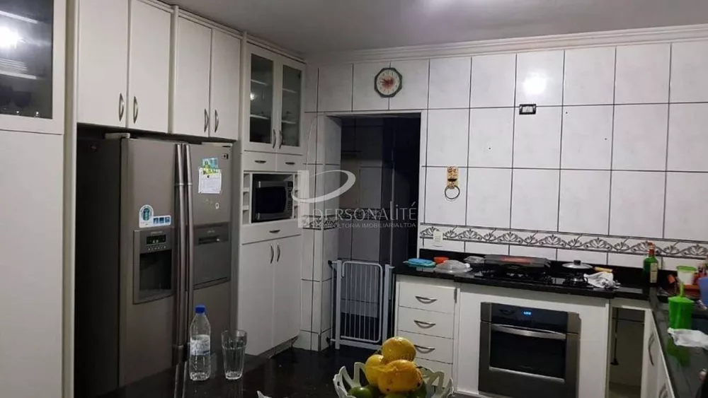 Apartamento para alugar com 5 quartos, 330m² - Foto 3