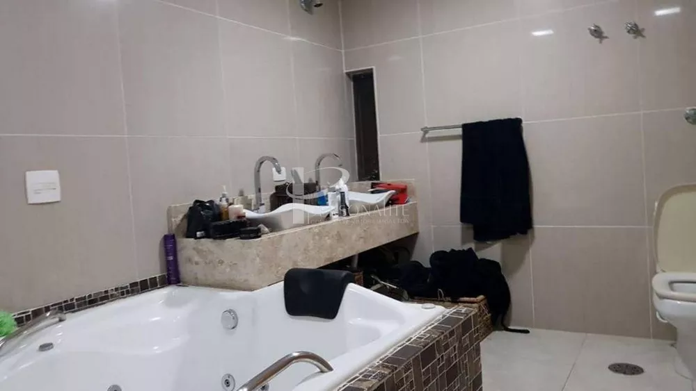 Apartamento para alugar com 5 quartos, 330m² - Foto 11