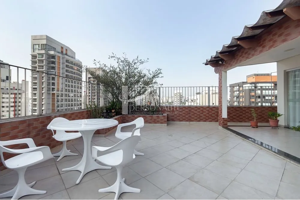 Cobertura, 3 quartos, 244 m² - Foto 4