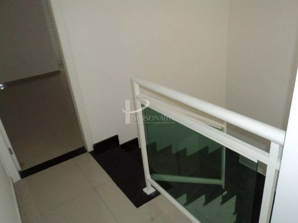 Sobrado à venda com 3 quartos, 120m² - Foto 4