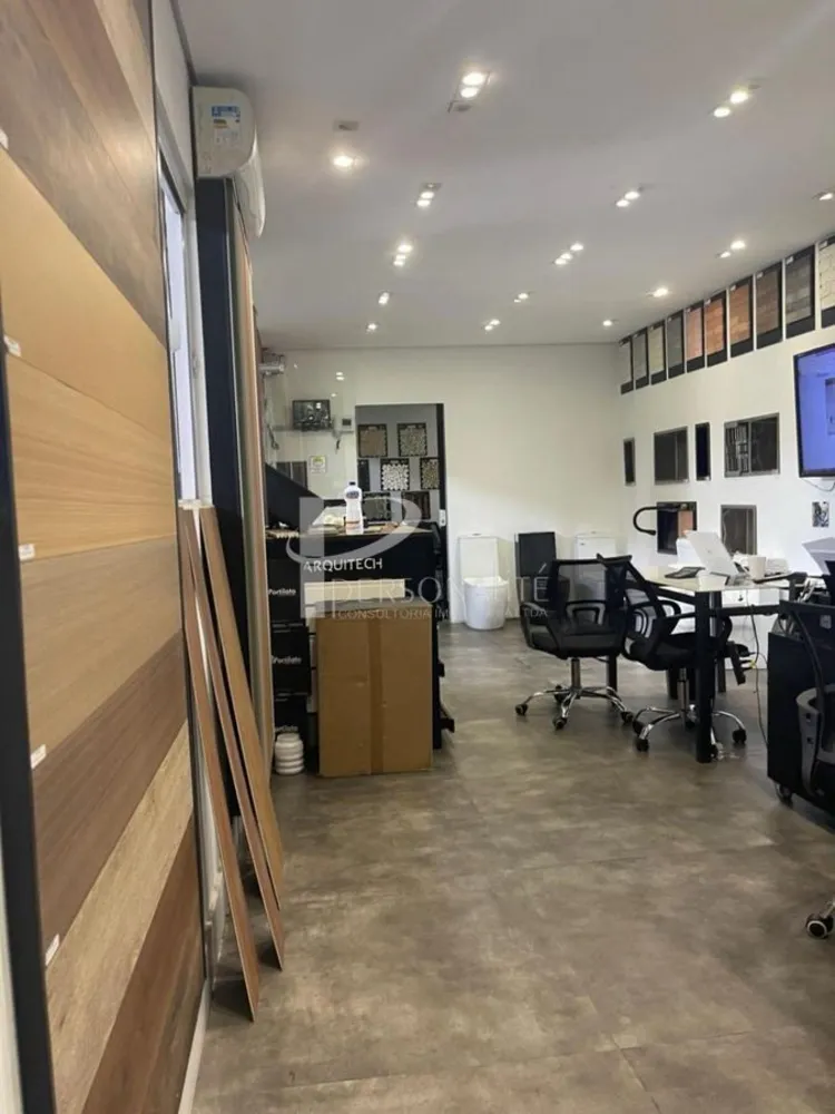 Loja-Salão, 1700 m² - Foto 1